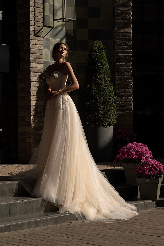 Wedding dress Wien